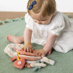 Livre D'activités En Tissu NATTOU Mila, Lana Et Zoë -NATTOU Magasin livre d activites en tissu nattou mila lana et zoe 2