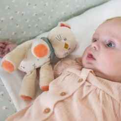 Mini Peluche Chat Lana NATTOU Mila, Lana Et Zoë -NATTOU Magasin mini peluche chat lana nattou mila lana et zoe 2